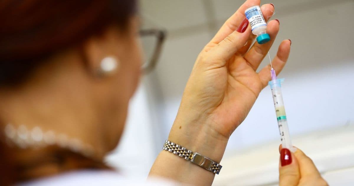 Salvador recebe 9 mil doses da vacina pentavalente após desabastecimento na BA