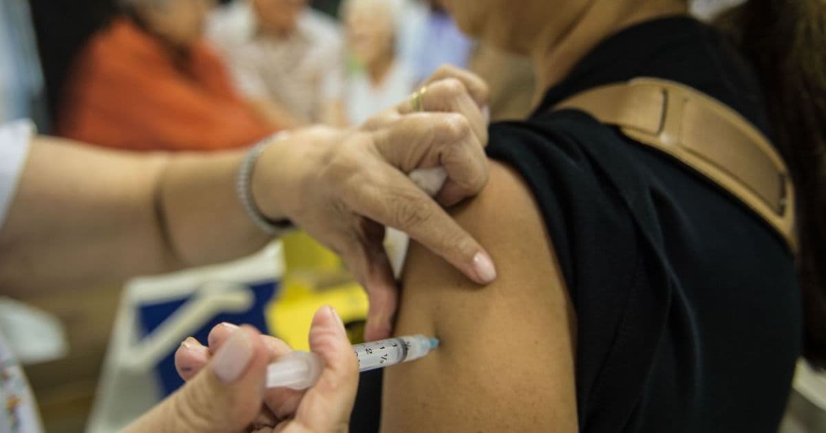 Vacina de Covid-19 funciona em testes e Pfizer pode produzir 1 bilhão de doses