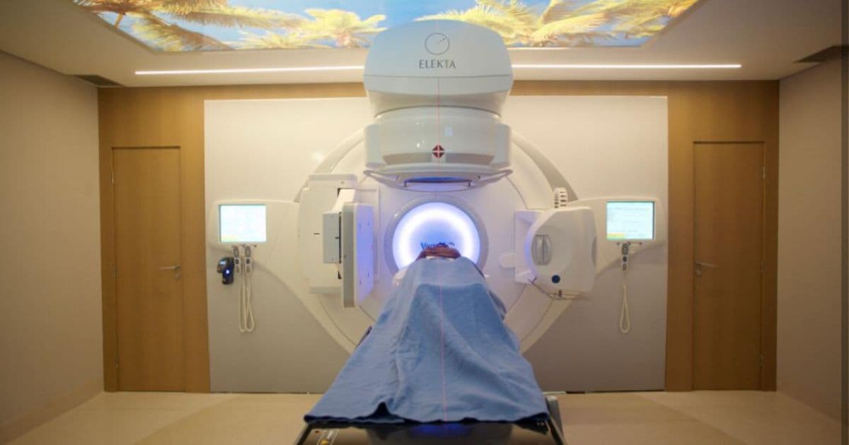 Referência em radioterapia, Hospital da Bahia tem equipamento mais avançado do mundo