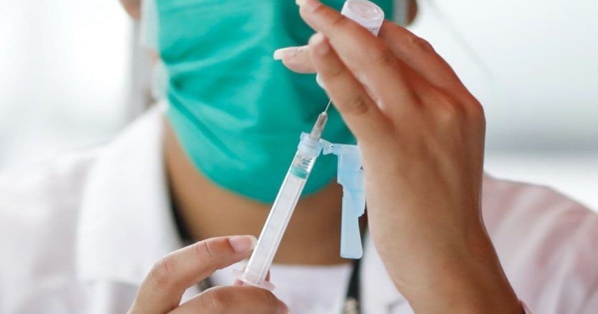 Anvisa aprova retomada de testes da vacina de Oxford contra a Covid-19