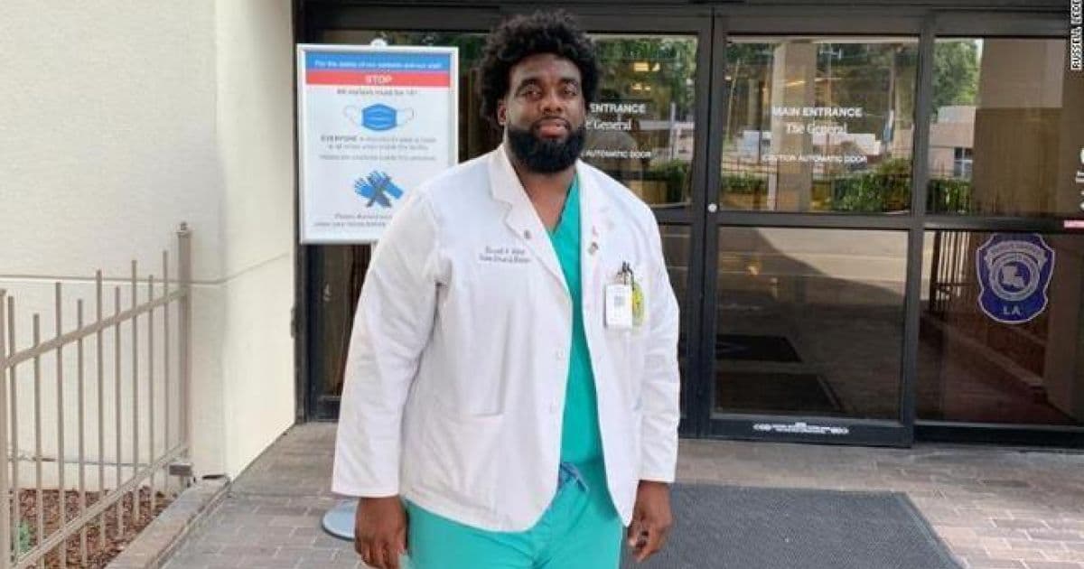 Após 4 anos na área de segurança, homem volta a hospital como médico pediatra