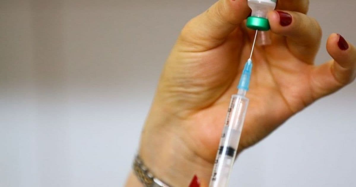 Vacinação no metrô do Imbuí termina nesta sexta; mais de 158 mil já foram imunizados