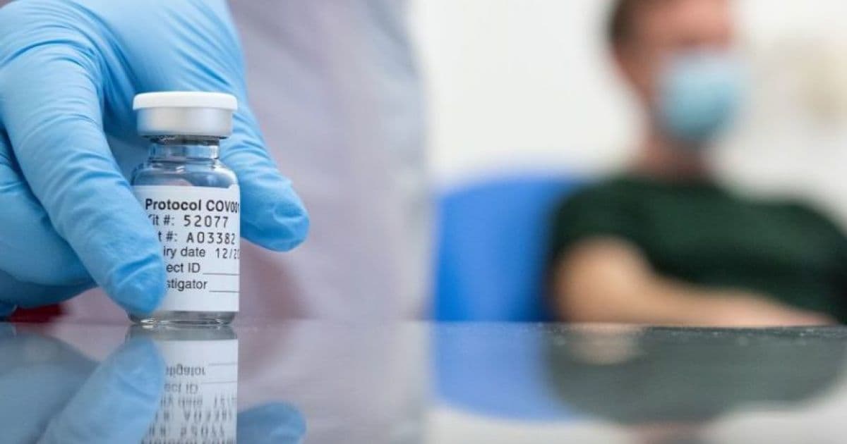 AstraZeneca anuncia que vai pesquisar uso combinado de sua vacina com a da Rússia