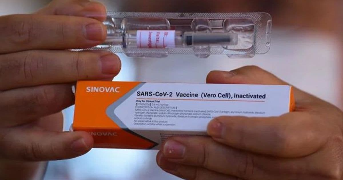 CoronaVac começa a ser aplicada na população da Indonésia; presidente foi 1º vacinado