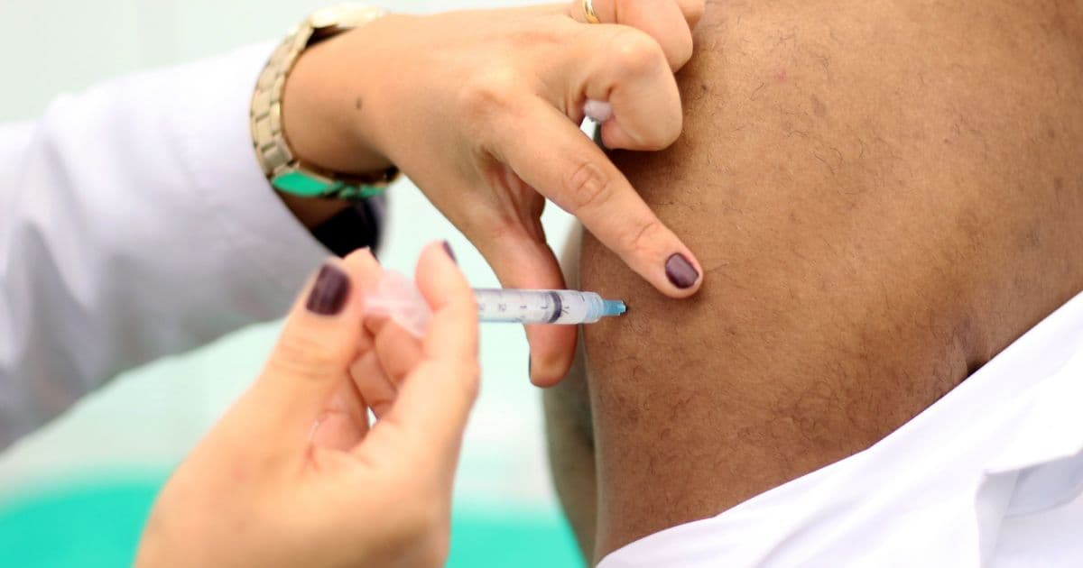 Diploma não garante vacinação contra Covid-19 a todos profissionais da Saúde na Bahia