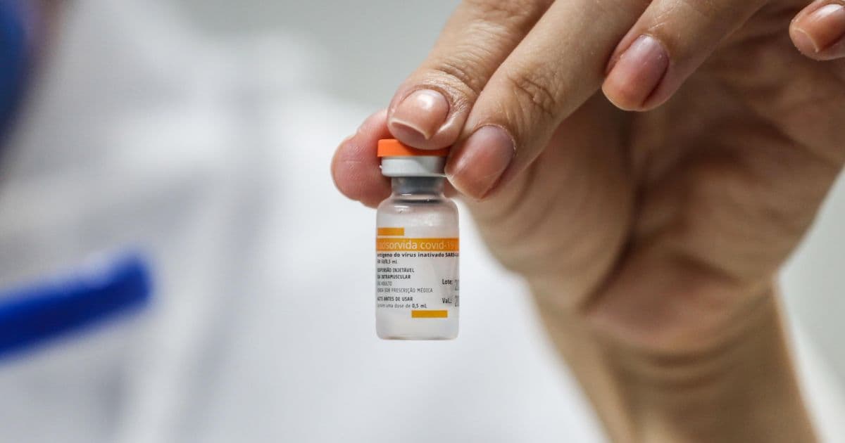 Covid-19: Frascos das vacinas enviadas à BA têm volume excedente de doses, diz Sesab