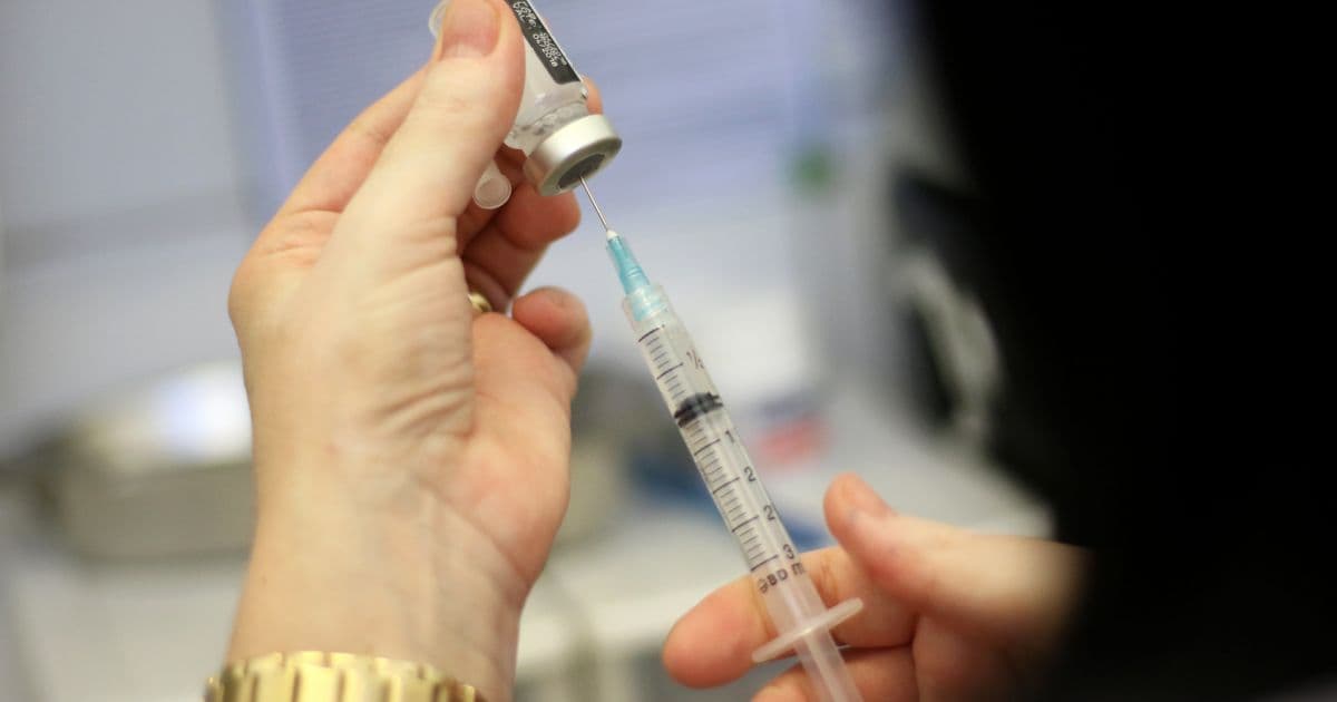 Ministério da Saúde adia prazo para fim de imunização contra Covid do grupo prioritário
