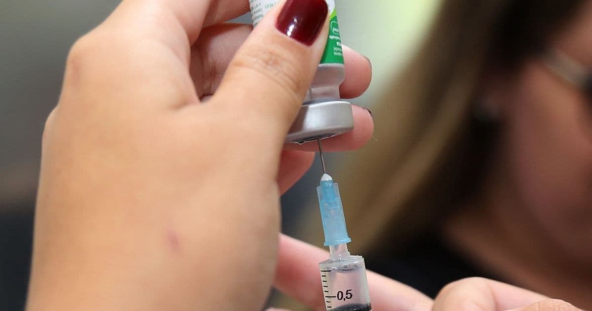 Bahia tem baixa adesão à vacina da Influenza e só imunizou 23,3% do público alvo