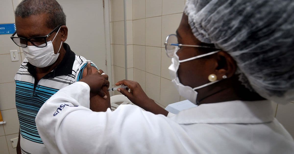 Salvador abre vacinação contra gripe para público geral