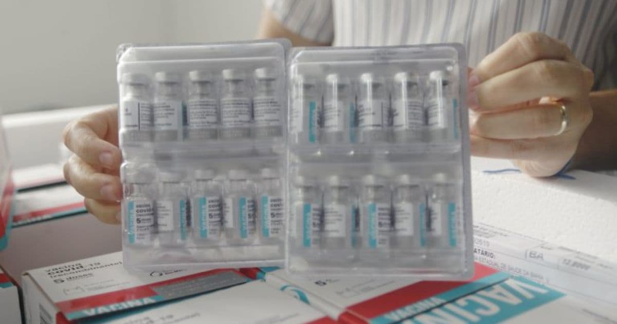 Nova remessa com mais de 468 mil doses de vacinas contra Covid-19 chega à Bahia