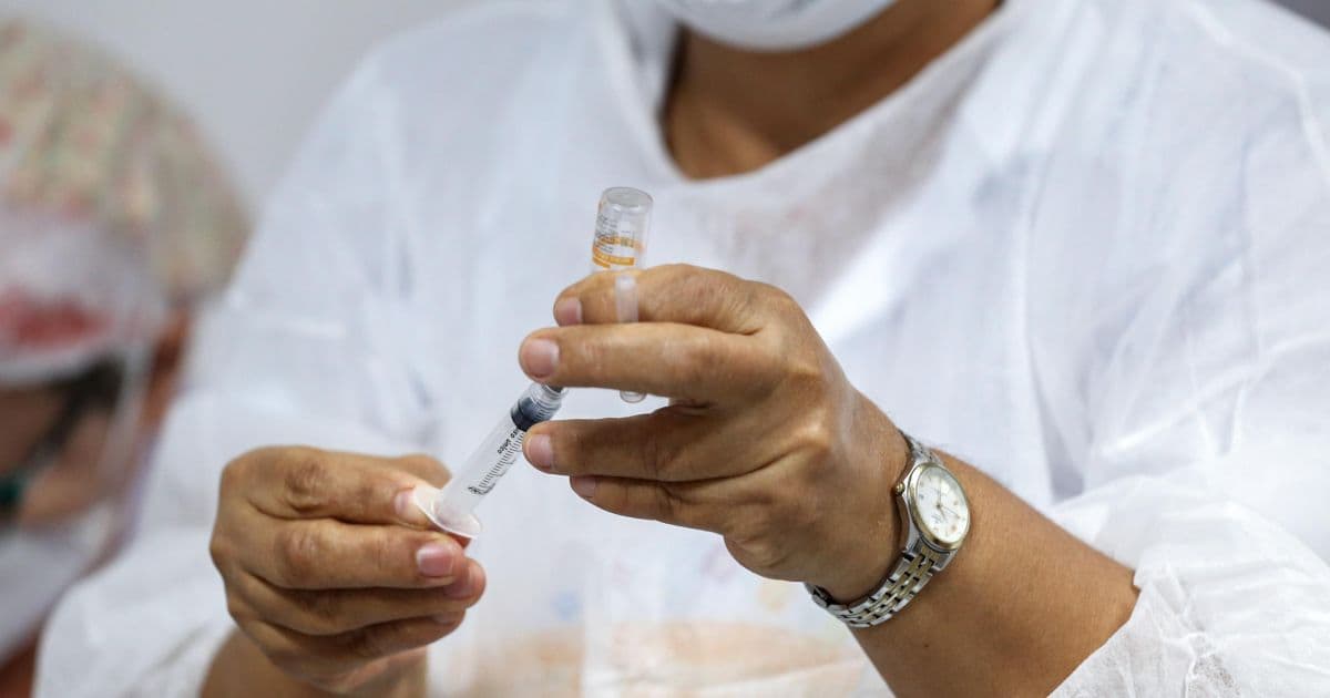 Salvador terá vacinação no fim de semana, mas campanha será suspensa na segunda e terça