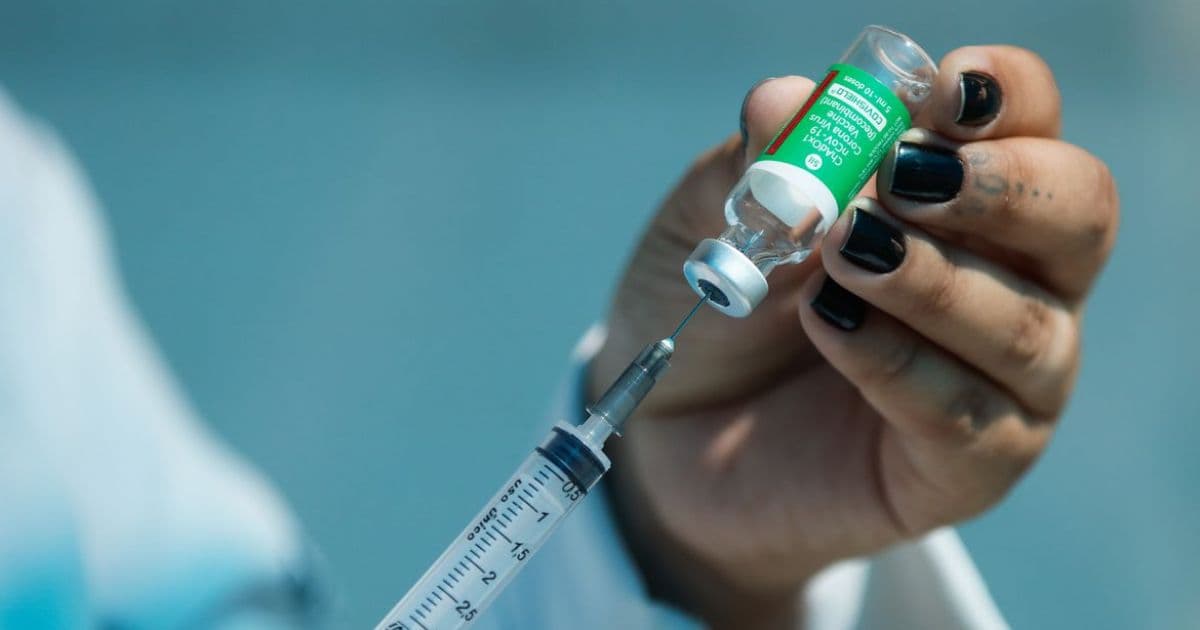 Estudo mostra que 4ª dose da vacina não é suficiente contra a ômicron