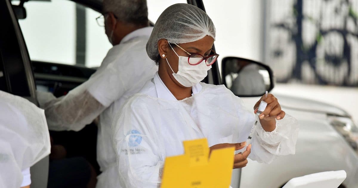 Vacinação contra Covid-19 em Salvador será retomada na segunda