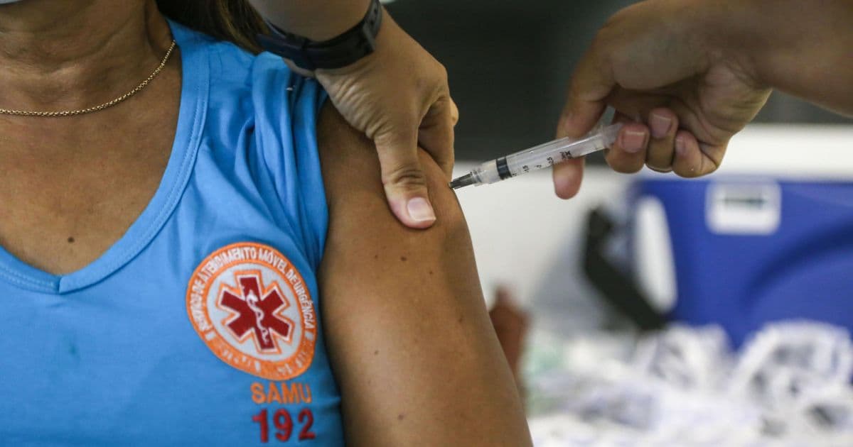 Prefeitura de Salvador continua vacinação contra a Covid-19 nesta terça-feira