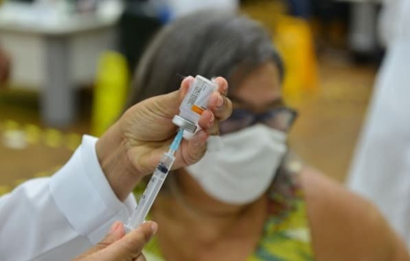 Ministério da Saúde comprará 14 milhões de vacinas de Covid-19 a mais do que em 2023