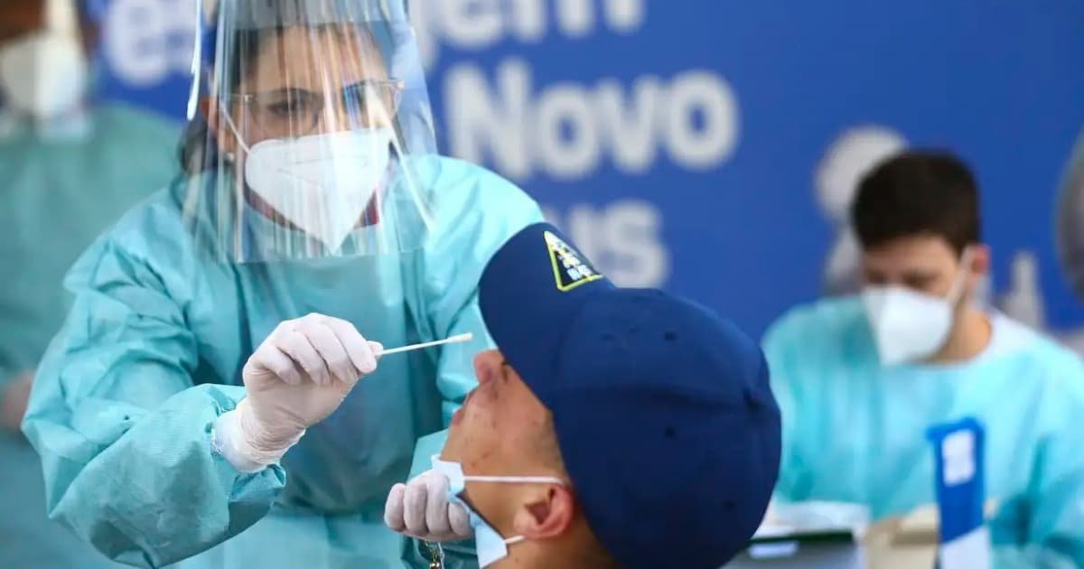Brasil registra redução de casos e mortes por Covid no início de 2024
