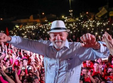 Mais de cem artistas assinam manifesto contra a condenação de Lula