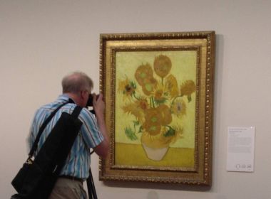 Por causa do coronavírus, 'Girassóis' de Van Gogh fica em quarentena no Japão