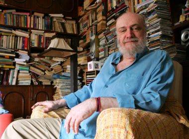 Autor de 'O Bêbado e a Equilibrista', Aldir Blanc morre vítima da Covid-19 aos 73 anos