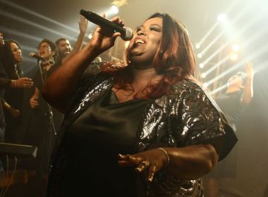 Após pedir doações para tratamento, cantora gospel Fabiana Anastácio morre por Covid-19