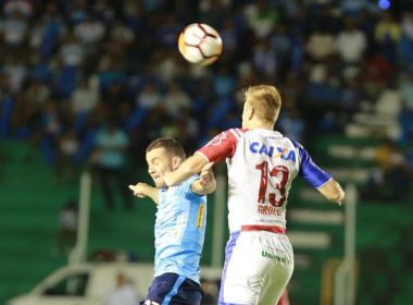 Zagueiro do Bahia fala sobre barulho de sirene durante jogo na Bolívia