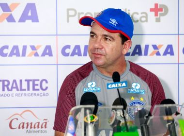 Mesmo em vantagem, Enderson Moreira pede pés no chão ao Bahia contra o Ceará