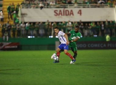 Gilberto estreia com gol, mas Bahia cede empate para a Chape na Arena Condá