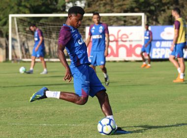Enderson faz 1º tático da semana e testa jogadores para duelo contra o Palmeiras