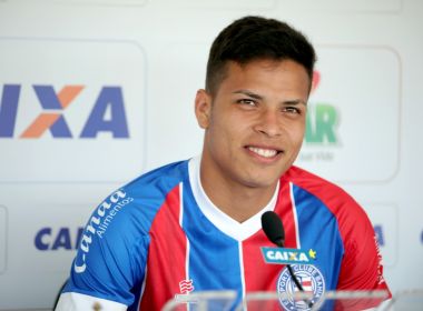 Matheus Silva projeta 'concorrência sadia' na lateral e elogia torcida do Bahia