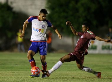 Sem criatividade, Bahia vê o Jacuipense superior e perde no Eliel Martins