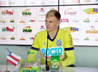 Lesionado, Douglas não treina e deve seguir fora contra o Atlético-BA