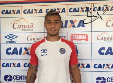 Roger Machado indica possibilidade de escalar João Pedro no meio de campo