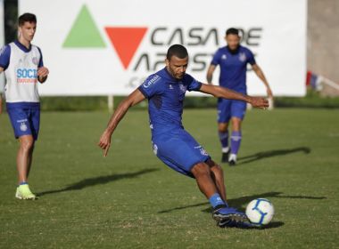 Ernando volta a treinar com bola em reapresentação do Bahia no Fazendão