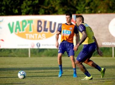 Titulares seguem recuperação e reservas treinam com bola no Fazendão