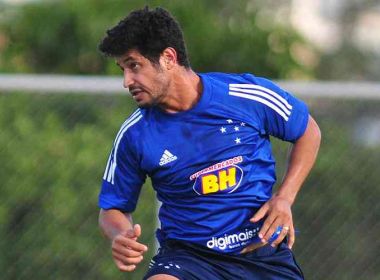 Zagueiro Léo, do Cruzeiro, é alvo de interesse do Bahia
