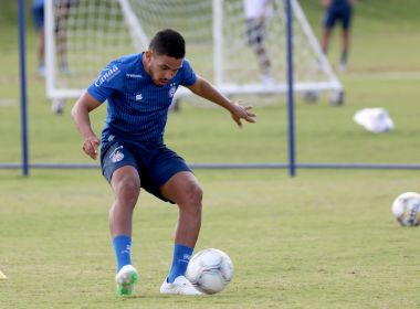 Jogadores do Bahia aprimoram trabalho com bola no CT Evaristo de Macedo