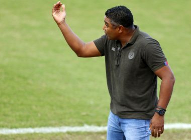 Técnico do Bahia financia projeto para publicar 50 livros de autores negros e indígenas