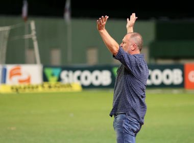Mano destaca crescimento do Bahia e explica 'pé no freio' no 2º tempo contra o Vasco