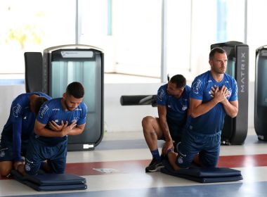 Com Lucas Fonseca na academia, Bahia realiza treino com foco no Grêmio 
