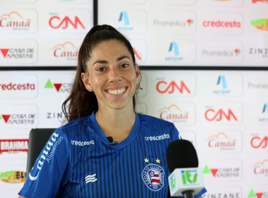 Nova contratada do Bahia jogava bola na praia antes de surgir no futebol feminino