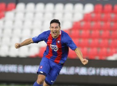 Bahia negocia contratação do meia paraguaio Óscar Ruiz