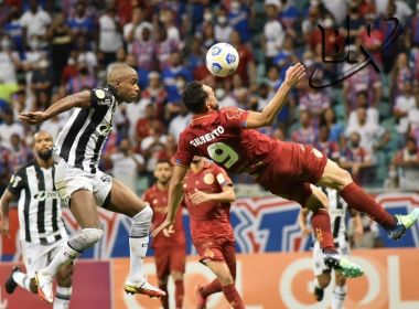 Bahia sai atrás, mas busca empate contra o Ceará na Arena Fonte Nova