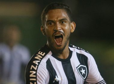 Com vínculo com o Bahia, Marco Antônio afirma que quer ficar no Botafogo