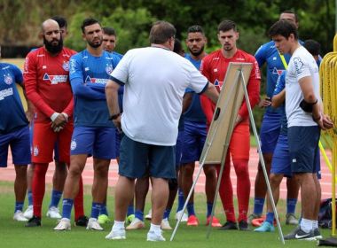 Em Pituaçu, Bahia termina preparação para enfrentar o Fortaleza; Rodallega é dúvida