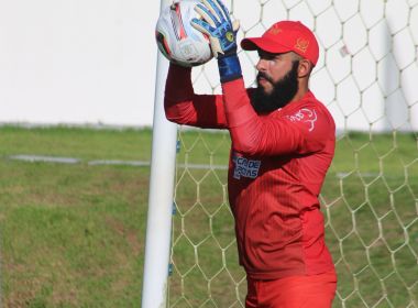 Danilo Fernandes celebra volta e faz alerta para Série B: 'Temos que estar preparados'