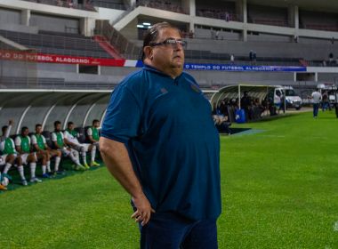Guto Ferreira defende Jonathan e André após empate do Bahia com o CSA