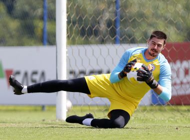 Com lesão no joelho, Matheus Teixeira vai passar por artroscopia