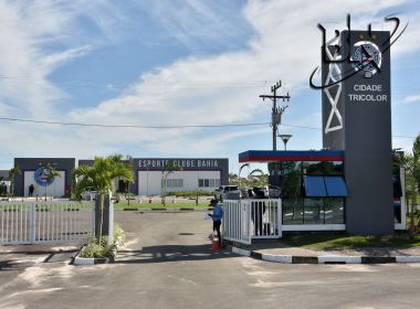 Torcedor do Bahia entra com ação na Justiça para suspender negociações da SAF