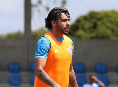 Bahia volta a passar por testes em treino tático no CT Evaristo de Macedo