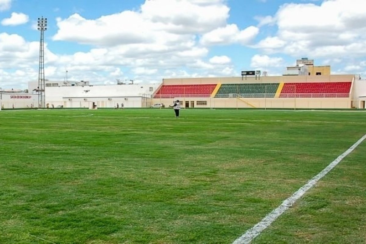 Confira as escalações oficiais de Juazeirense x Bahia pela 7ª rodada do Campeonato Baiano